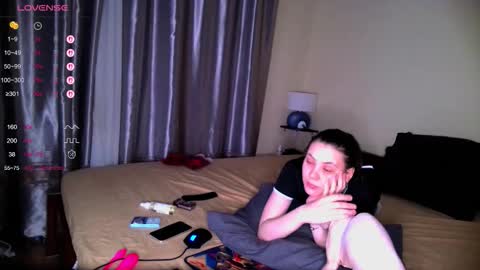 Snapshot of katherine__ross chatting on 02.20.26 katherine__ross online show from 02.20.26