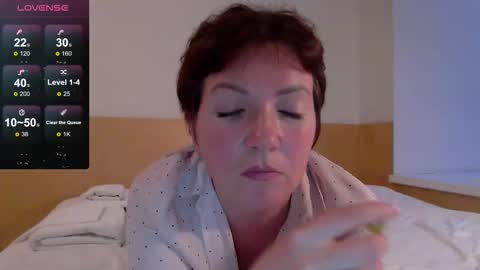 Snapshot of katherine_foxy chatting on 09.20.25 Ur Foxy online show from 09.20.25