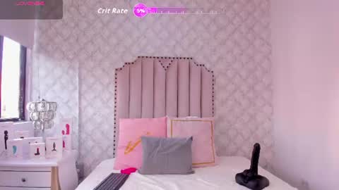 Snapshot of katherine_glow chatting on 07.17.26 KATHE online show from 07.17.26