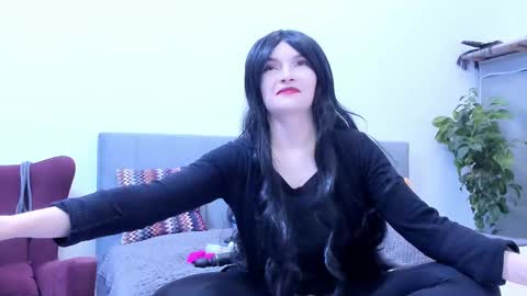 Katherine online show from 03.05.26