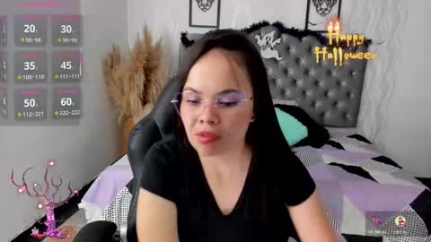 Snapshot of kathh_latorre chatting on 10.22.25 kathh_latorre online show from 10.22.25