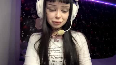 Snapshot of kathimatayoshi chatting on 02.15.26 Luna online show from 02.15.26