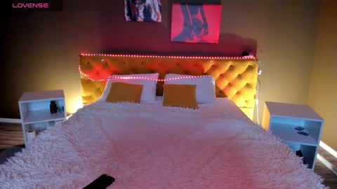 Snapshot of kathleendean chatting on 02.08.25 Kathleen GTM 3 400-1000 Mon Wed Wed Sat Sun online show from 02.08.25