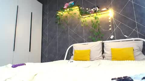 KathrineBerry online show from 04.15.26