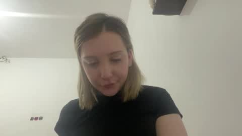 Snapshot of kathrinekiening chatting on 06.08.26 Jessie online show from 06.08.26
