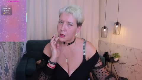 Snapshot of kathy_sunn chatting on 03.01.26 Kathy online show from 03.01.26