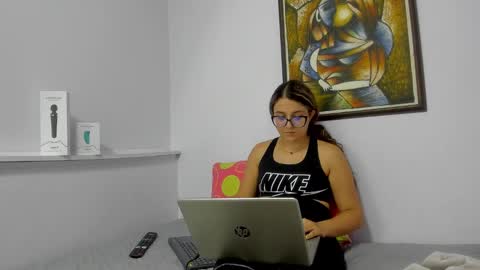 Khaterine online show from 02.25.25