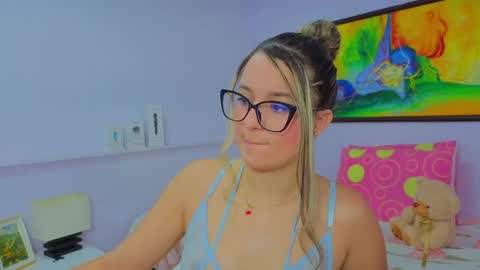 Snapshot of katia_foxx chatting on 04.22.26 Khaterine online show from 04.22.26