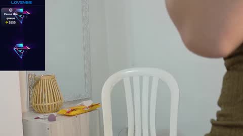 Snapshot of katia_rose23 chatting on 07.23.26 . . KATIA . . online show from 07.23.26