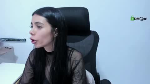 Snapshot of katia_sex25 chatting on 05.16.26 Katia online show from 05.16.26