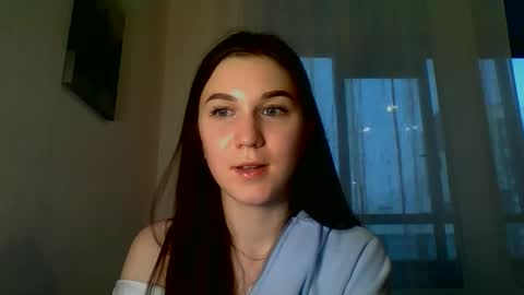 katie_foxi online show from 02.14.25