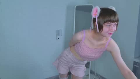 Snapshot of katie_ktk chatting on 10.04.25 Katie online show from 10.04.25