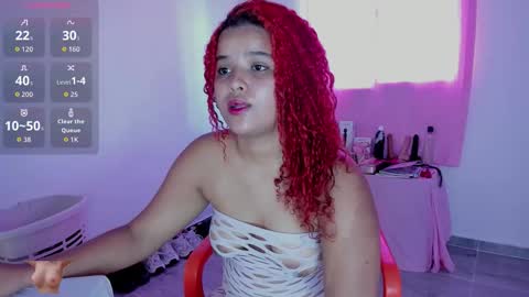 katie_perry18 online show from 10.26.25