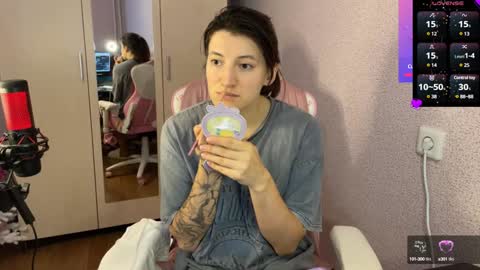   naked in pvt show 100 tk online show from 02.04.25