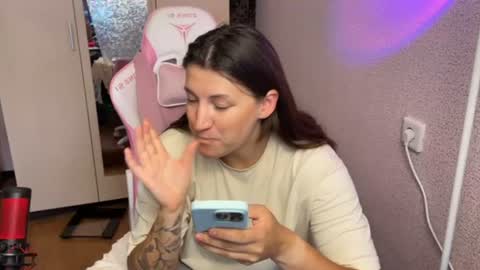 Snapshot of katrin_kristal chatting on 07.06.26 naked in pvt show 100 tk online show from 07.06.26
