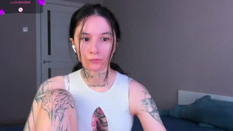 Snapshot of katrina_h0w chatting on 07.20.26 katrina_h0w online show from 07.20.26