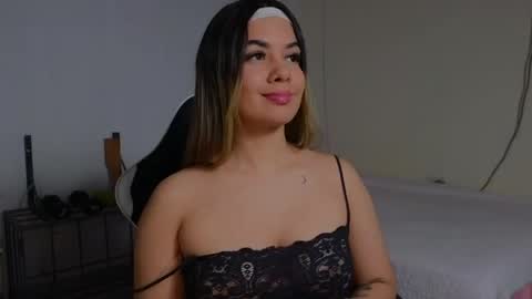 Snapshot of katt_bdsm chatting on 04.01.26 Katt online show from 04.01.26