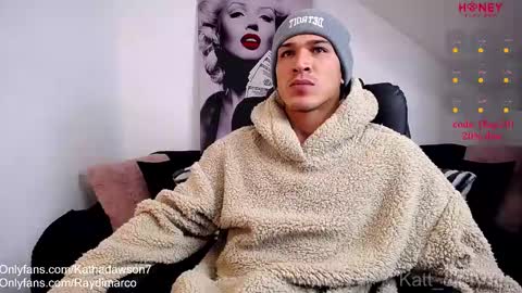 katha  Ray  Independient Model online show from 01.04.25