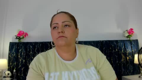 Snapshot of katte_landerr chatting on 05.22.26 Katte online show from 05.22.26