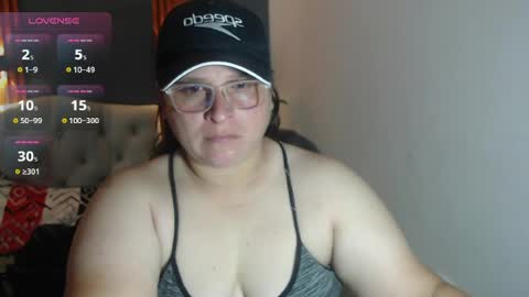 Snapshot of katty_findom_ chatting on 06.30.26 katty online show from 06.30.26