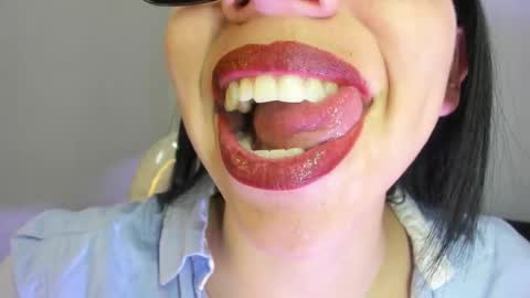 Snapshot of katty_mouth chatting on 02.18.26 Katty online show from 02.18.26