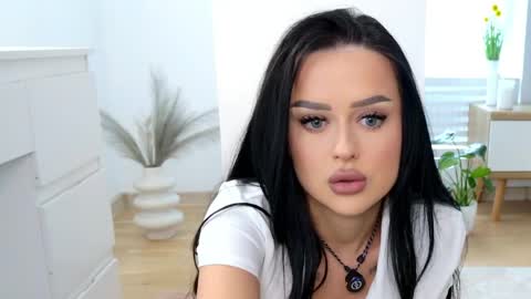 Snapshot of katty_pery chatting on 05.02.26 Katty Perry online show from 05.02.26