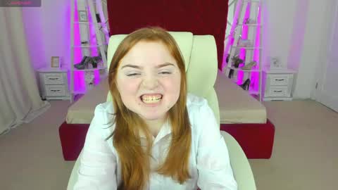 Snapshot of katty_rose8 chatting on 05.18.26 Katty online show from 05.18.26