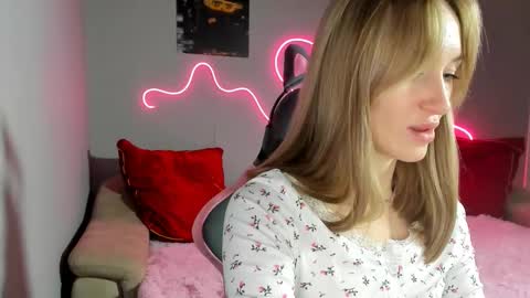 KattyFillHot online show from 10.30.25