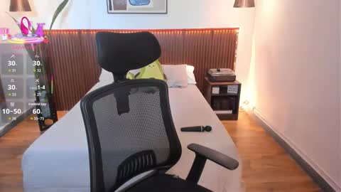 kattypaezz online show from 09.30.25