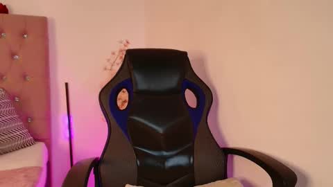 Katy Van online show from 02.27.25