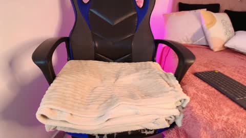 Katy Van online show from 03.10.25