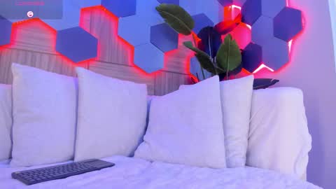 Snapshot of katyakozlov chatting on 02.19.26 online show from 02.19.26