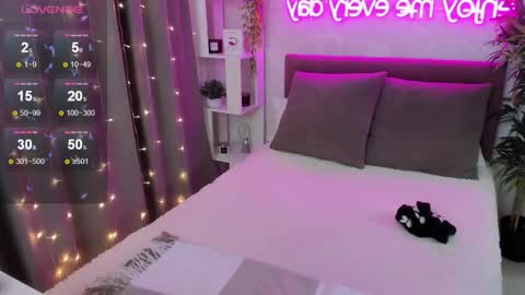 Kate online show from 11.28.25