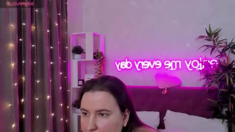 Kate online show from 03.25.26