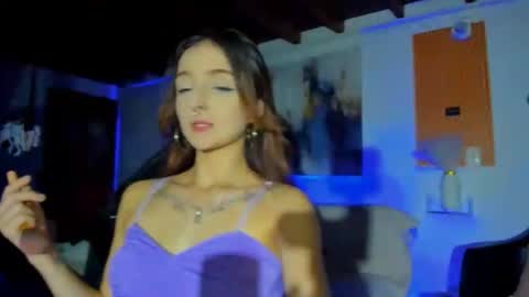 Snapshot of katydeliz chatting on 10.28.25 katy deliz online show from 10.28.25