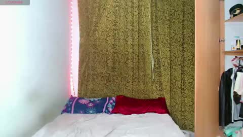 Snapshot of katykennex chatting on 10.18.25 KATY online show from 10.18.25