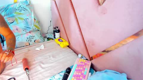 lilii-pety online show from 01.04.25