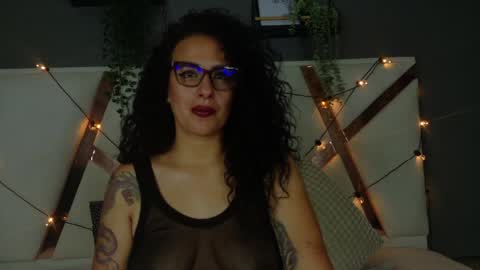 Snapshot of katyrataylor__ chatting on 03.31.26 katyrataylor__ online show from 03.31.26