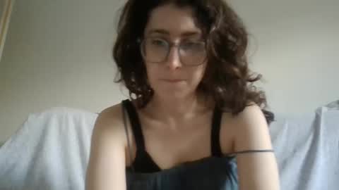 Snapshot of kawaii_snowflake chatting on 10.06.25 kawaii snowflake online show from 10.06.25