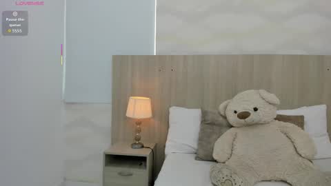   online show from 11.15.25