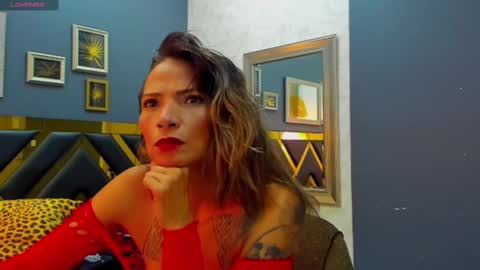 Kaya Tatte online show from 11.17.25