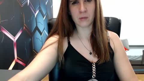 Snapshot of kayalips chatting on 12.31.24 KayaLips online show from 12.31.24