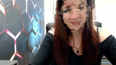 Snapshot of kayalips chatting on 01.12.25 KayaLips online show from 01.12.25