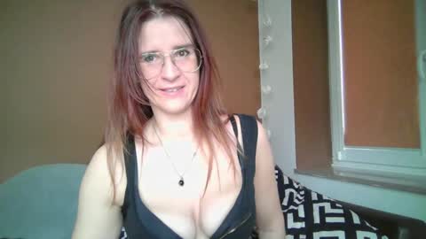 Snapshot of kayalips chatting on 10.14.25 KayaLips online show from 10.14.25