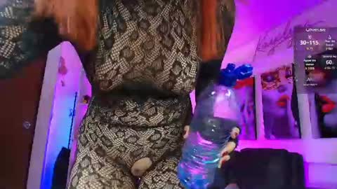 Snapshot of kayilyn chatting on 06.18.26 CAMILA online show from 06.18.26