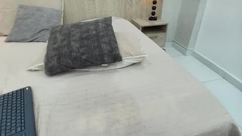 Kayla online show from 04.23.26