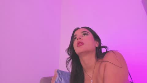 Snapshot of kaylarossi chatting on 12.14.24 Kayla online show from 12.14.24