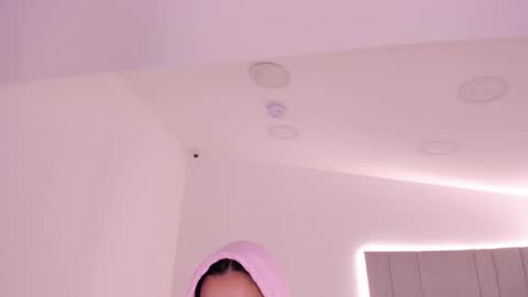 Snapshot of kaylarossi chatting on 02.16.25 Kayla online show from 02.16.25