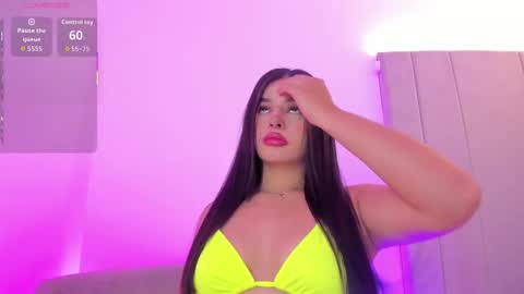 Snapshot of kaylarossi chatting on 10.02.25 Kayla online show from 10.02.25