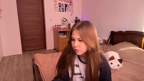 Snapshot of kaylawulfing chatting on 06.01.26 Nyelle online show from 06.01.26